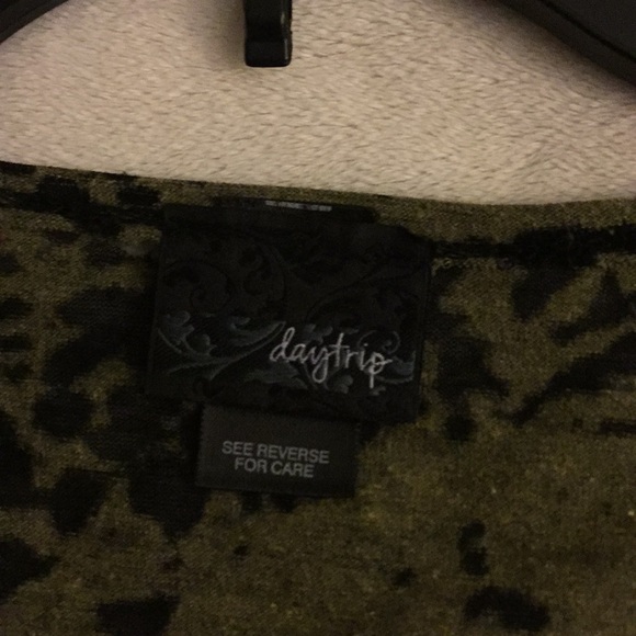 Daytrip light weight long sleeve shirt - Picture 2 of 5